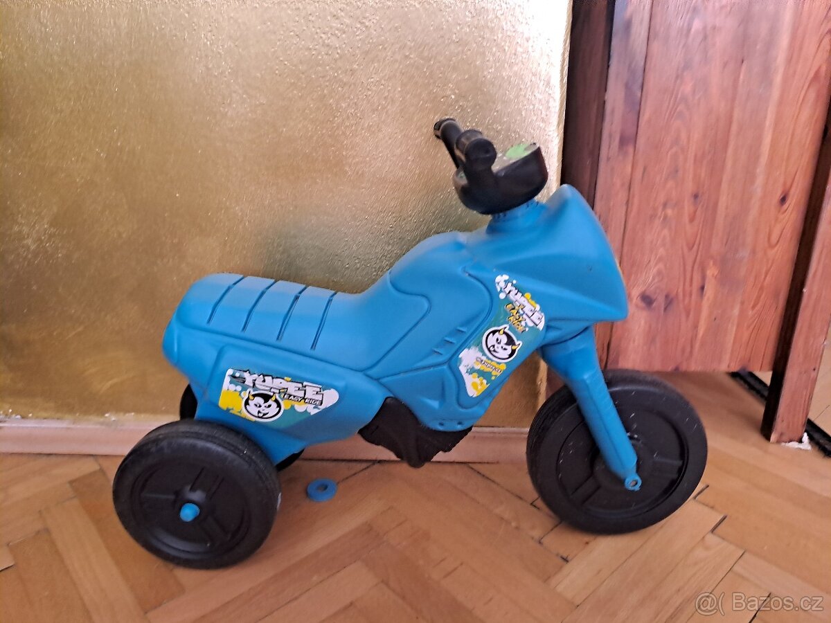 Malé a velké plastove odrazedlo