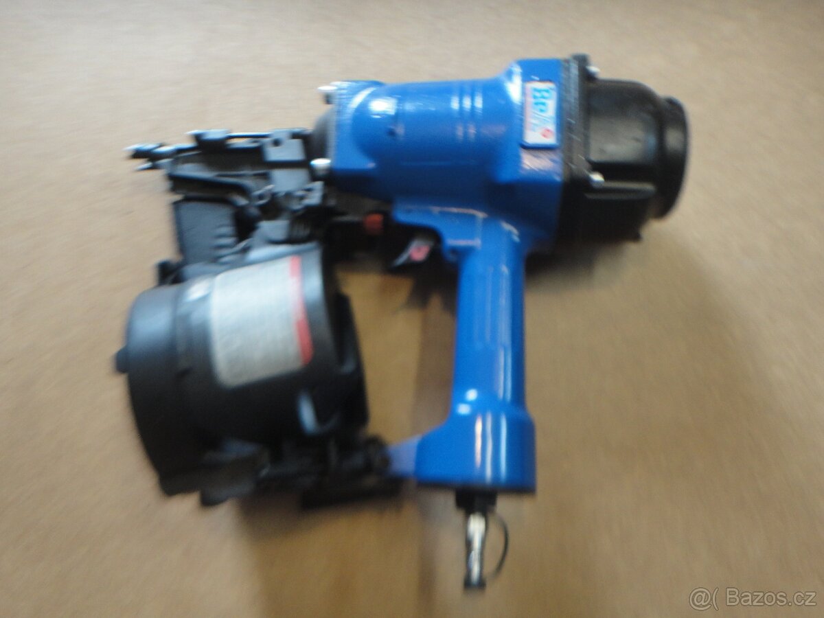 Hřebíkovačka Bea 903 DC