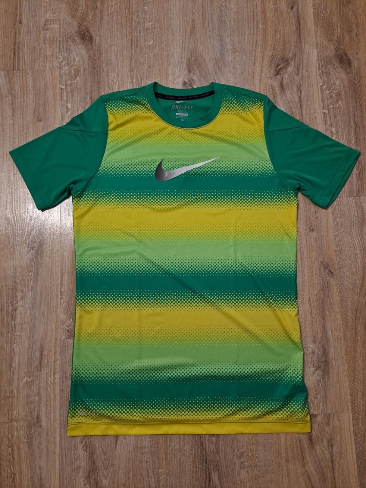 Chlapecké / pánské triko Nike Dri FIT vel.M