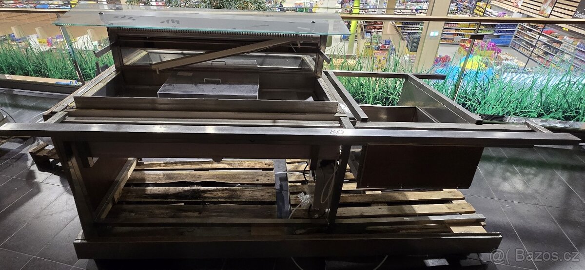 Výdejní stůl na potraviny – gastro č. 080