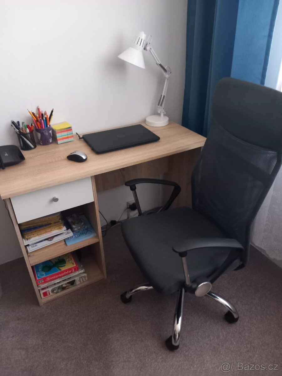 Stůl na pc +křeslo