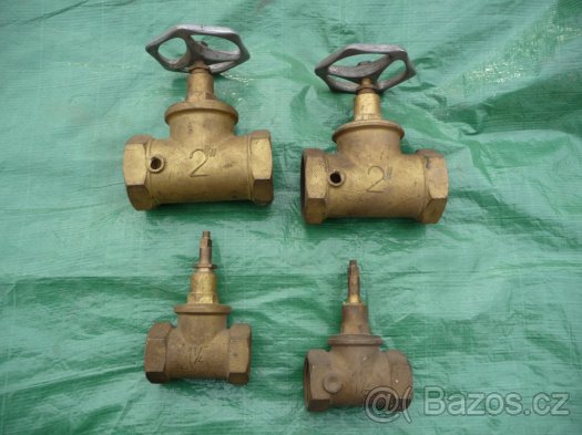 Mosazné uzavírací ventily přímé