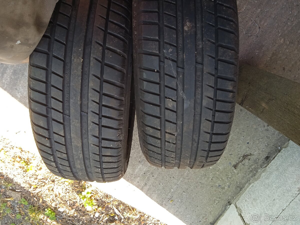 Letni pneu 195/55 R15