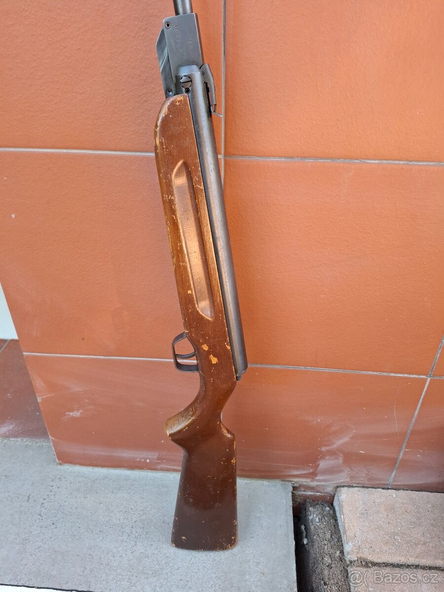 Vzduchovka Slávia 630 model 77