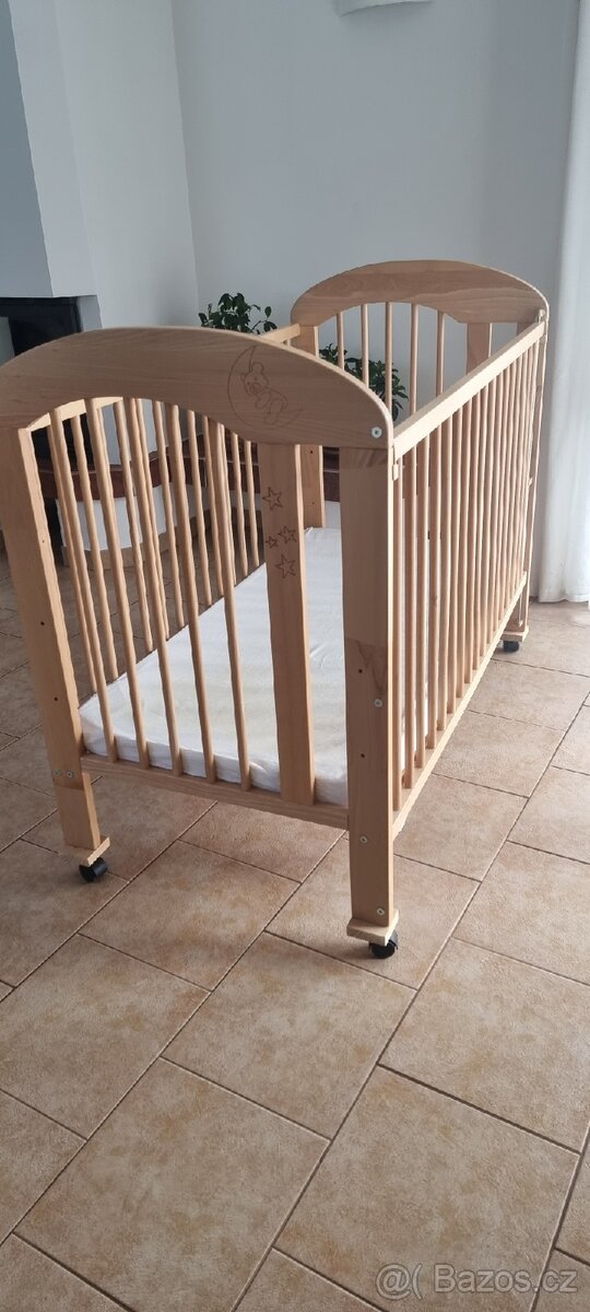Dětská postýlka