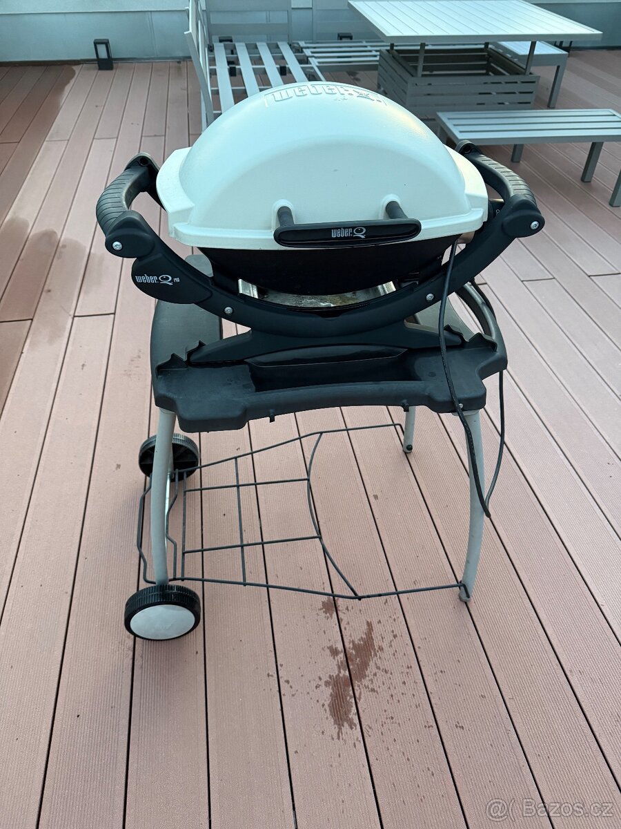 Elektrický grill Weber Q1400