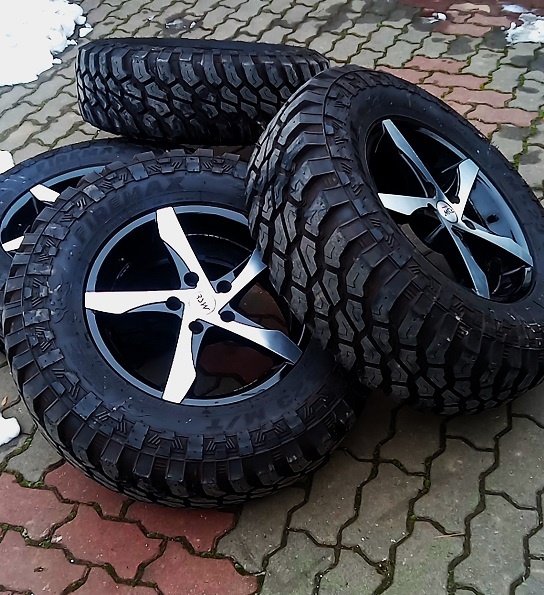 Volkswagen Touareg,Amarok 5x120 800km kola4x4 265/70 R17