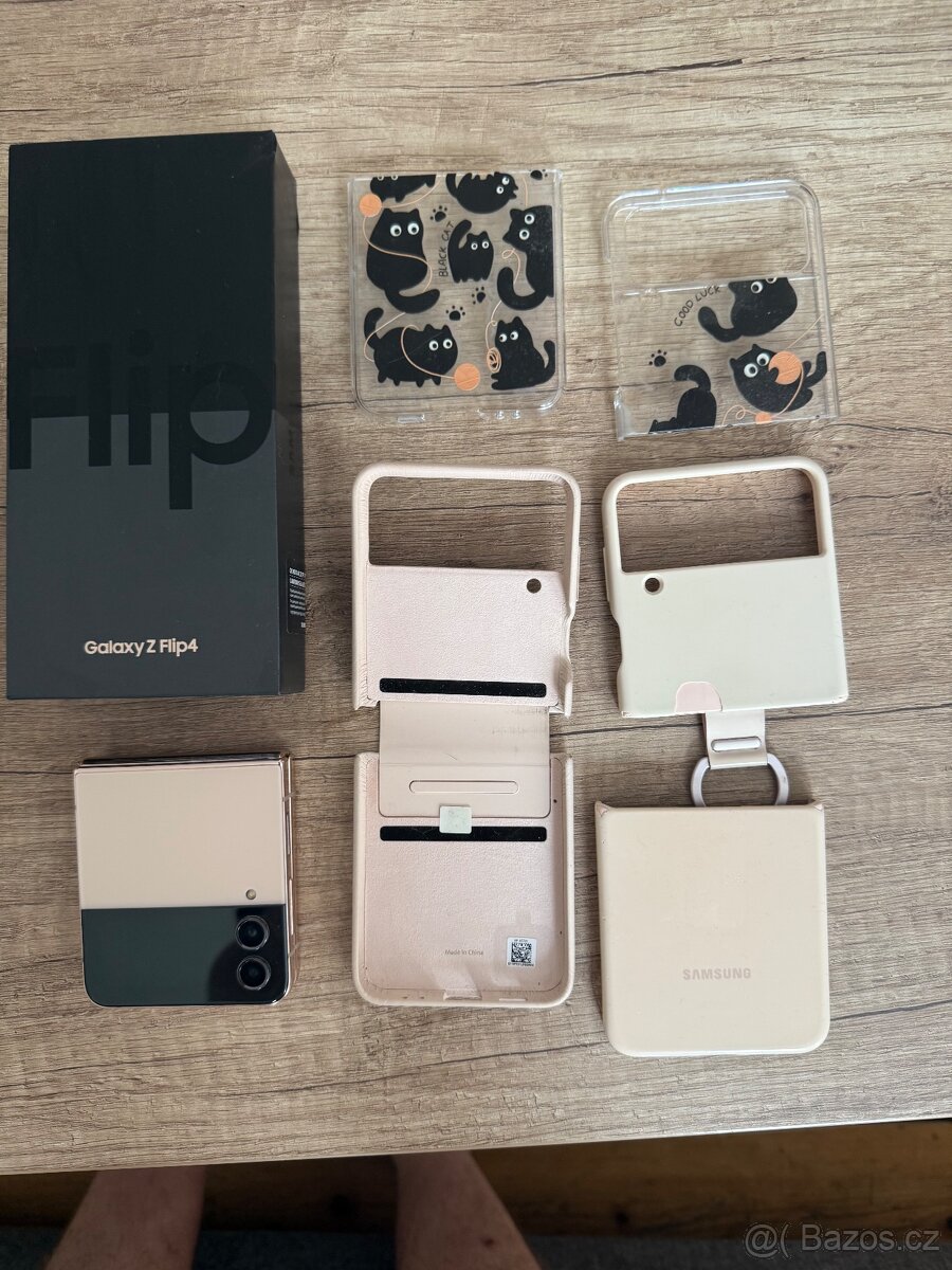 Samsung galaxie zflip 4 256Gb gold