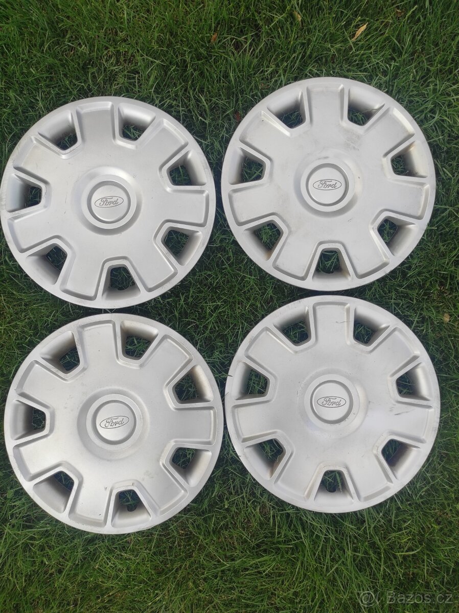 Sada 4 kusů poklic Ford Focus 2 (15")