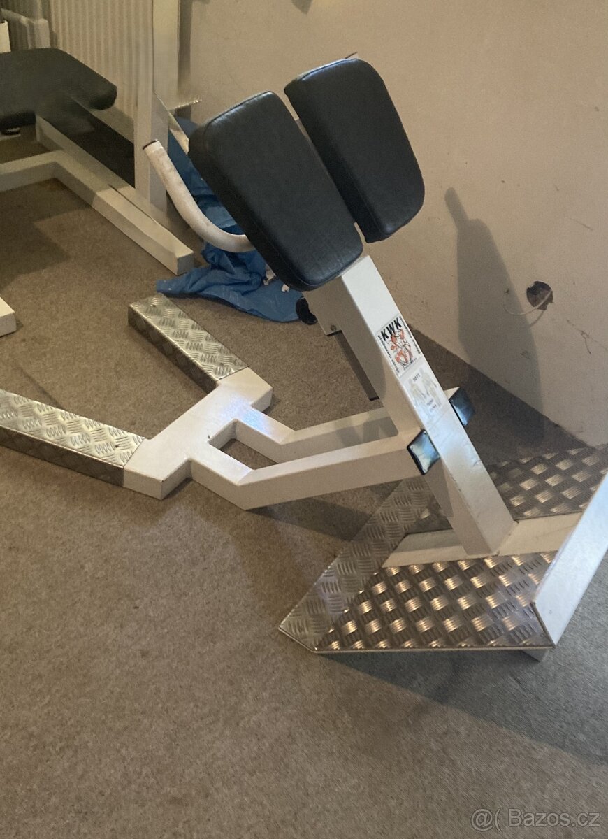 Hyperextenze KWK