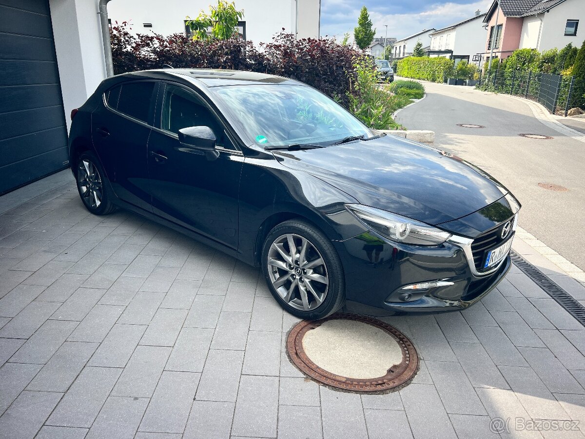 ►MAZDA 3 2.0i 88KW TAKUMI SPORTS LED-NAVIA-KEYLESS-HEAD UP