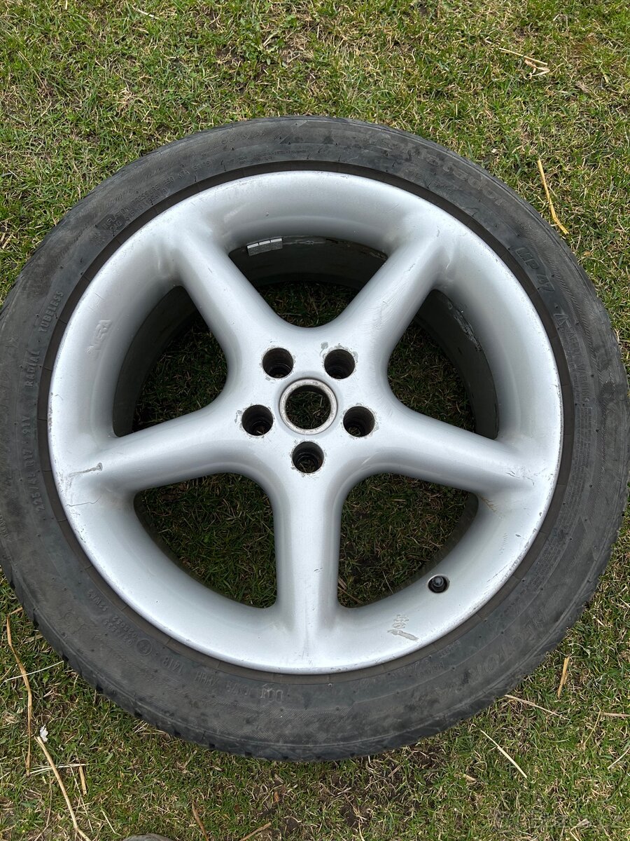 Kola ALU 17" + letní pneu 225/45 R17 91Y