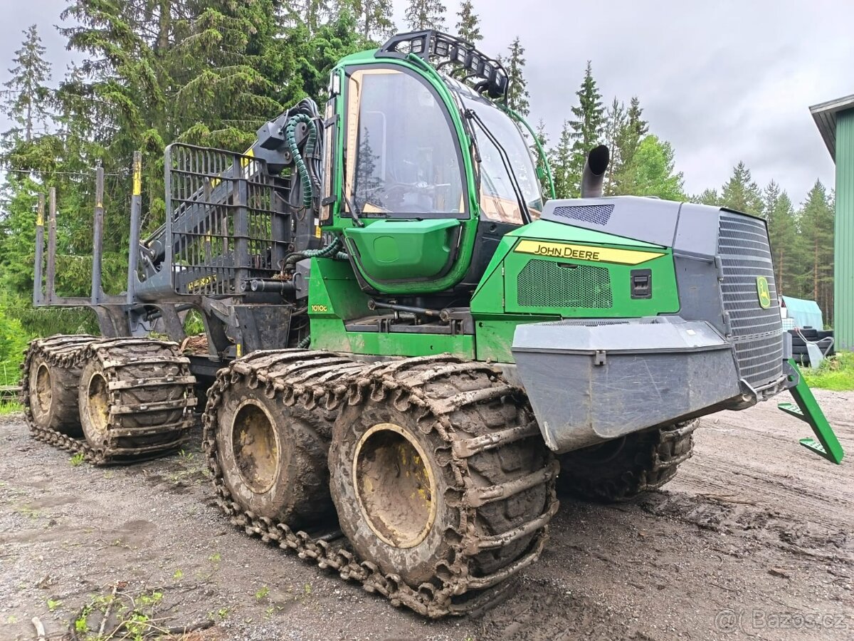 Vyvážecí souprava JOHN DEERE 1010G