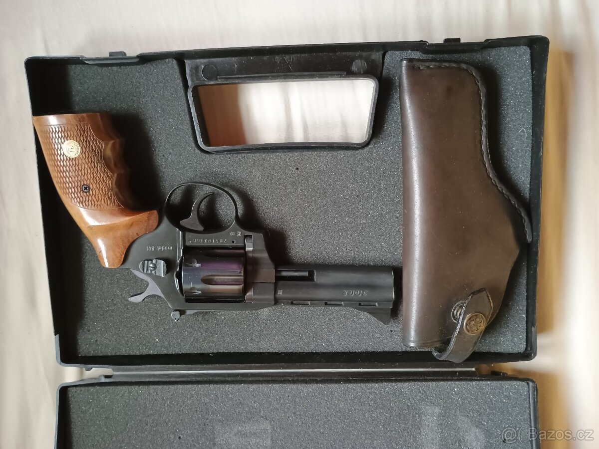 Revolver