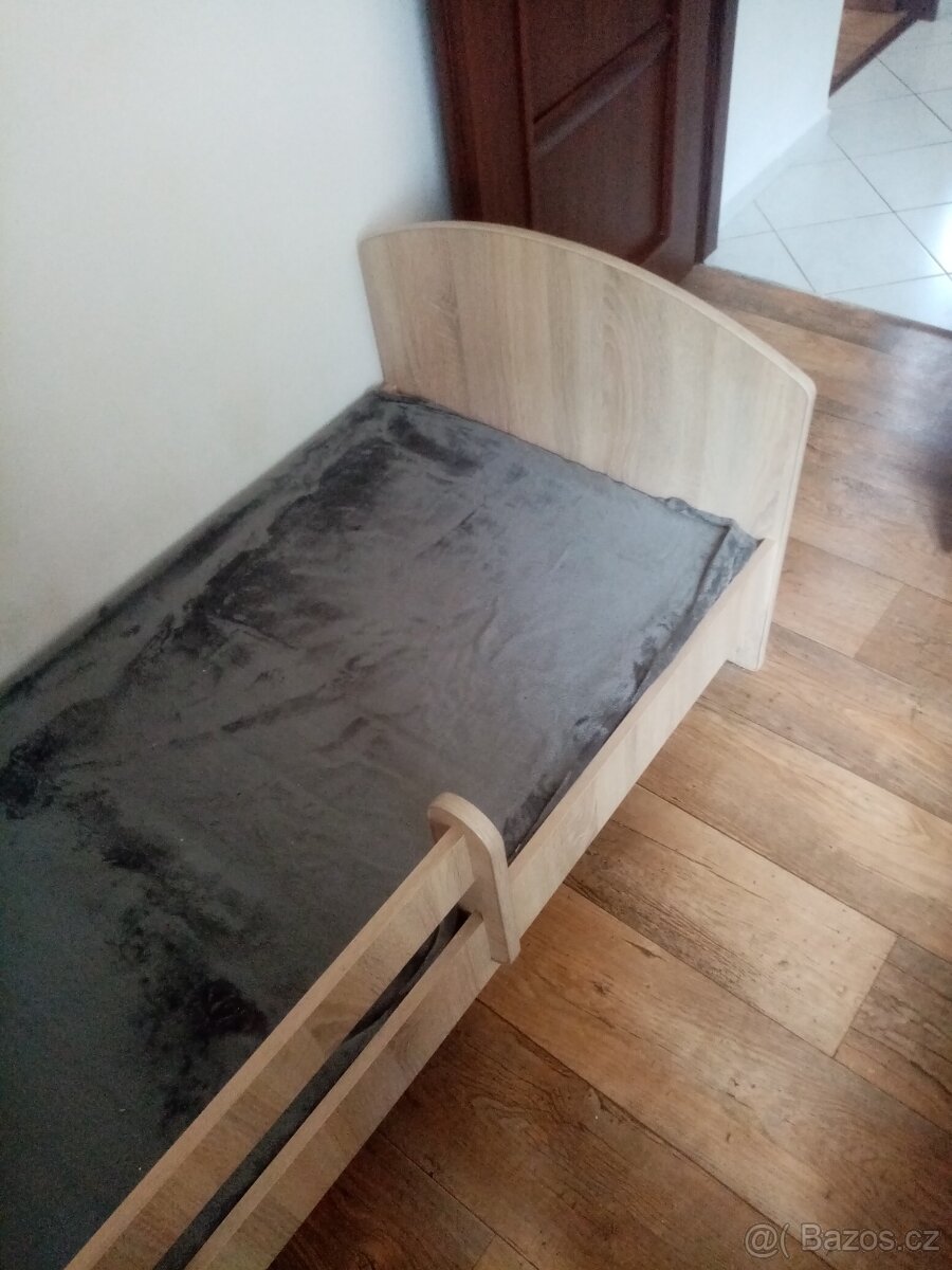 Dětská postel