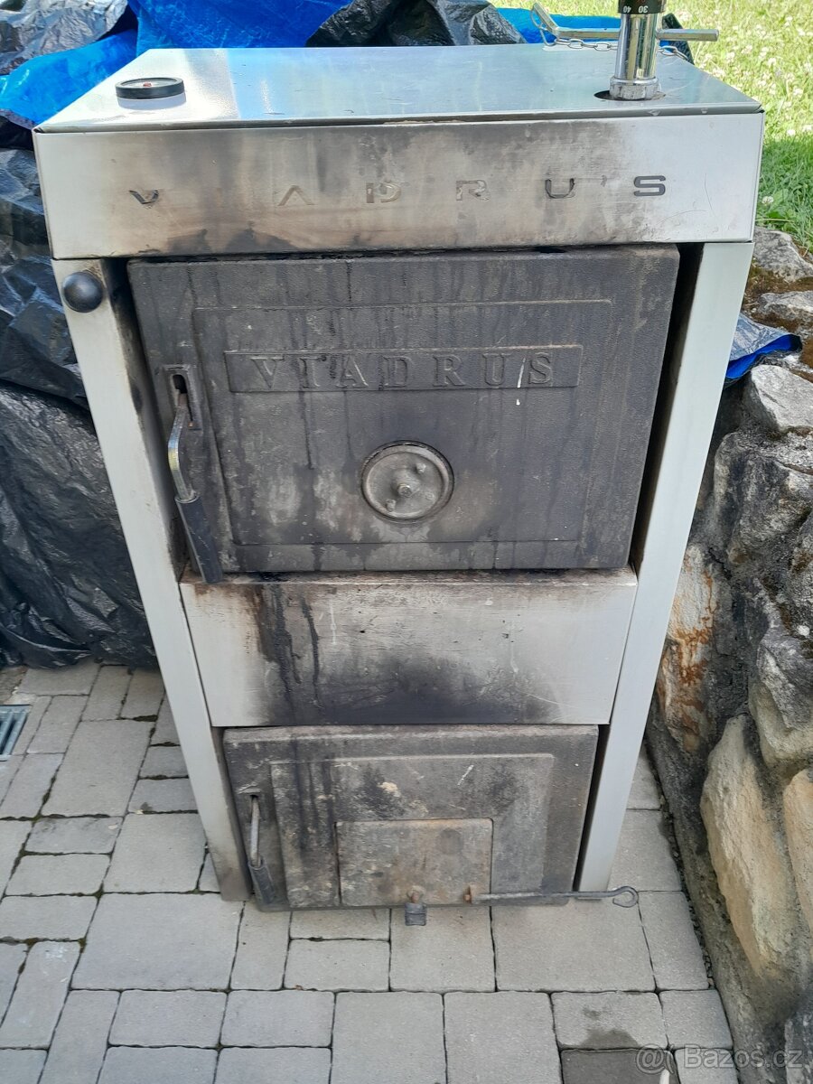 Kotel na tuhá paliva Viadrus U26