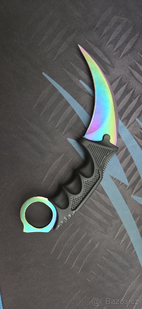Karambit duhový + stojánek