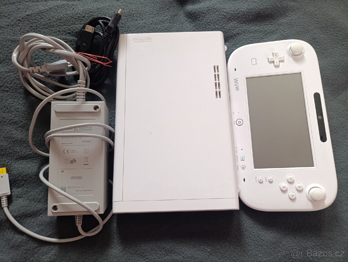 Nintendo Wii U + Hry