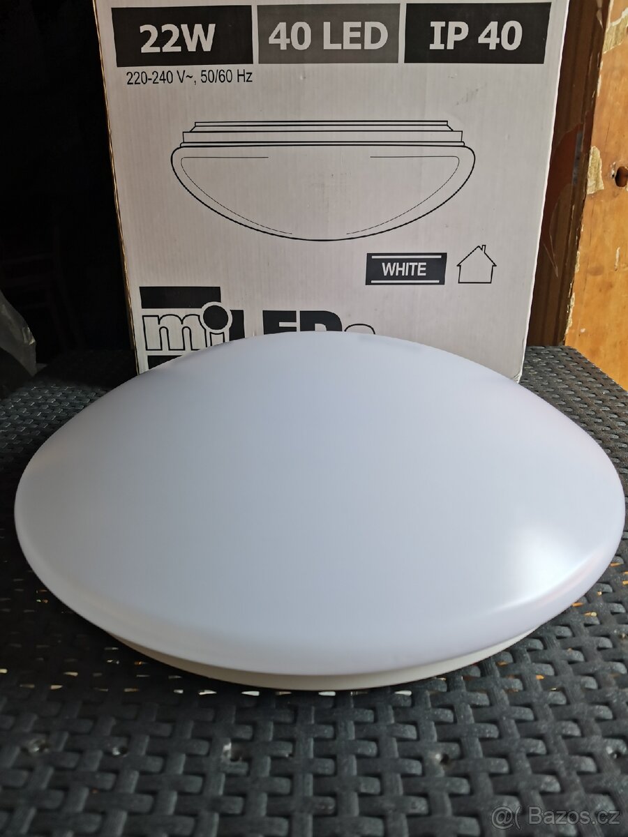 Led stropní svítidlo