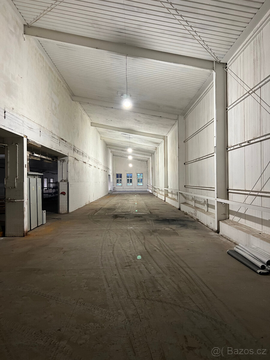 PRONÁJEM SKLADŮ V UNIČOVĚ