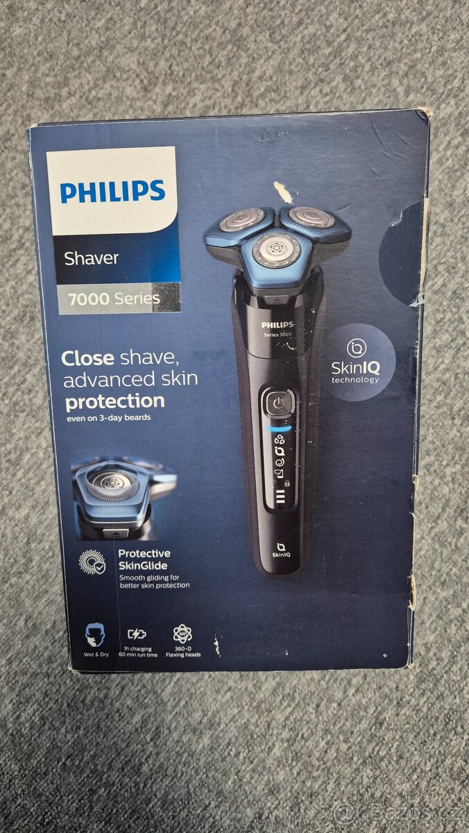 Holicí strojek pro mokré a suché holení Philips S7783/59