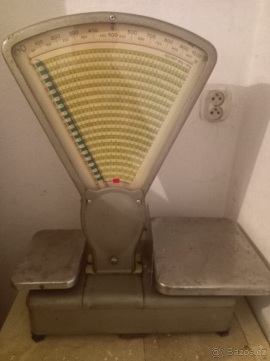 Stará historická kupecká vaha