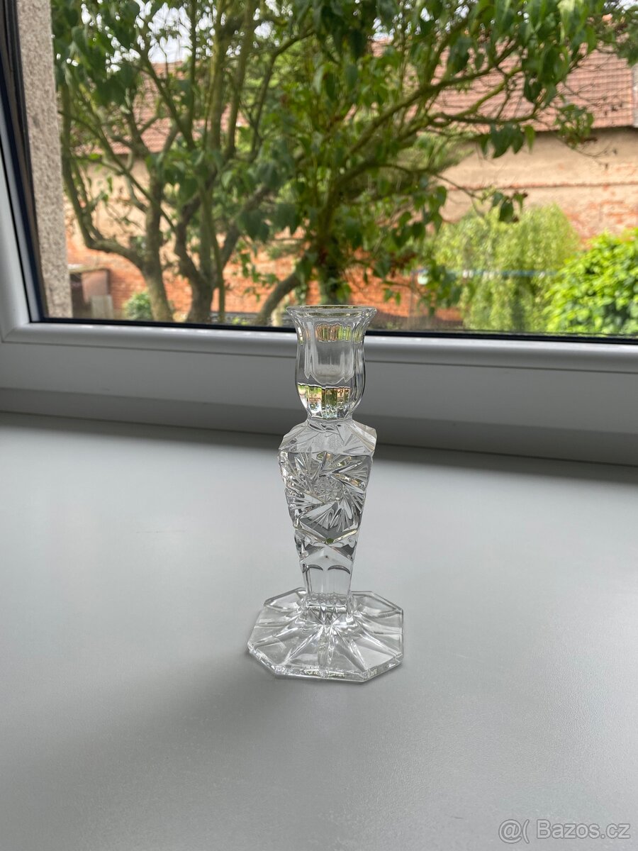 Broušený křišťálový svícen - české sklo