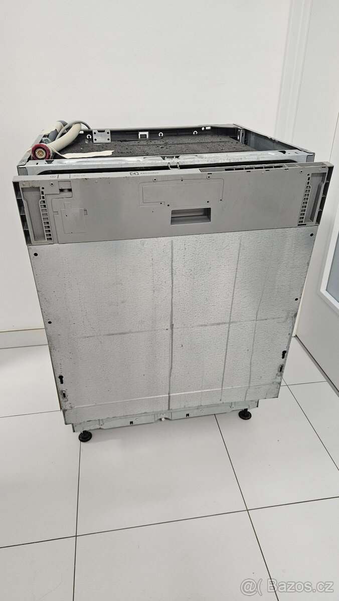 Vestavna myčka Electrolux