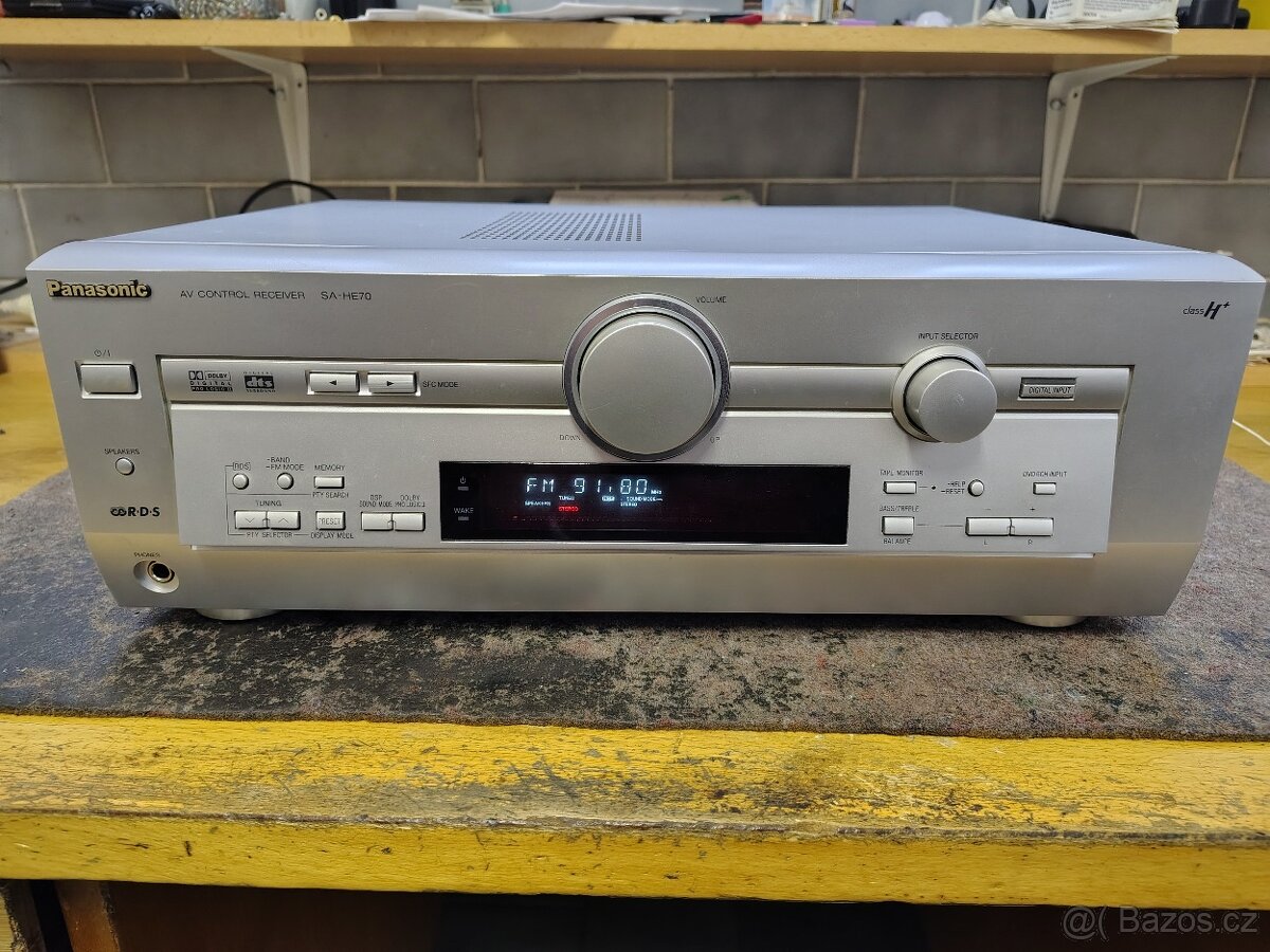 Zesilovač Panasonic SA-HE 70