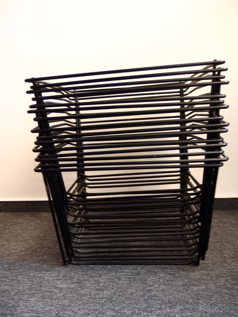 Drátěný koš na závěsné desky - černý (kapacita na 25 desek)
