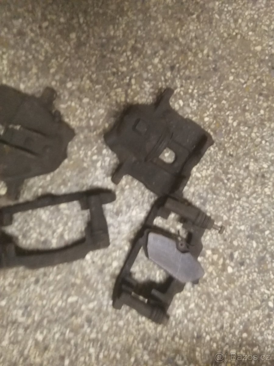 Brzdový třmen renault megane