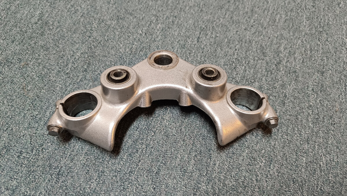 Vrchní brýle, horní nosník řízení Yamaha Virago 535 1994