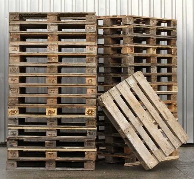 PALETY SCHÁNÍM ZA ODVOZ