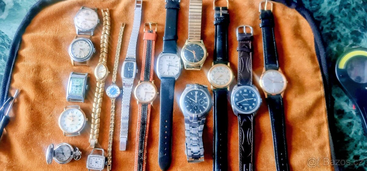 Rôzne náramkové hodinky.