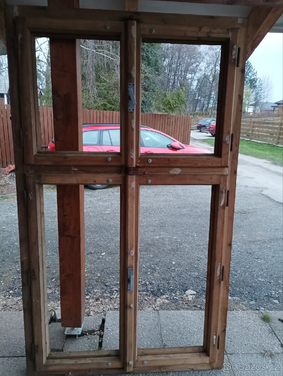 Dřevěná, modřínové okno 195x115