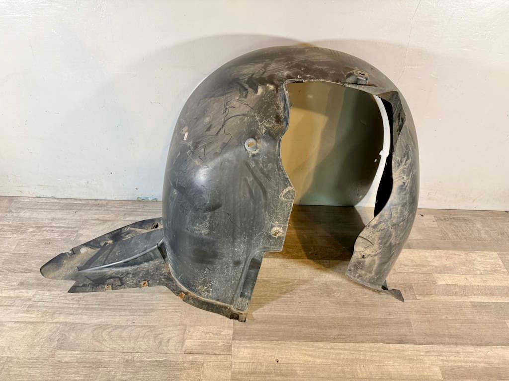 ŠKODA SUPERB 2 FACELIFT nadkolí PP 3T0809962 3T0809958B