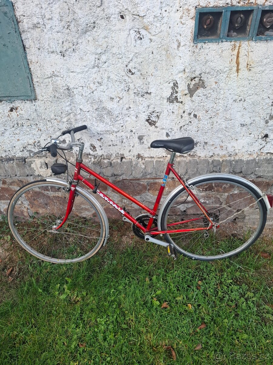 Červené kolo favorit