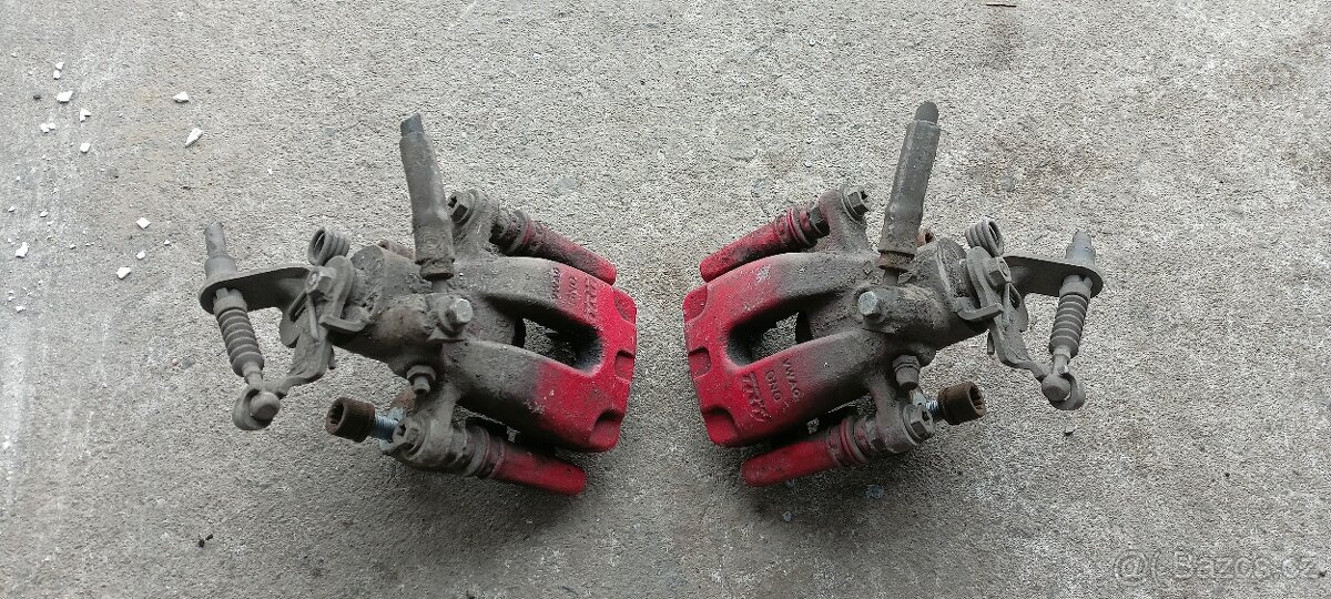 Zadní brzdové třmeny Octavia 3 2.0TDI