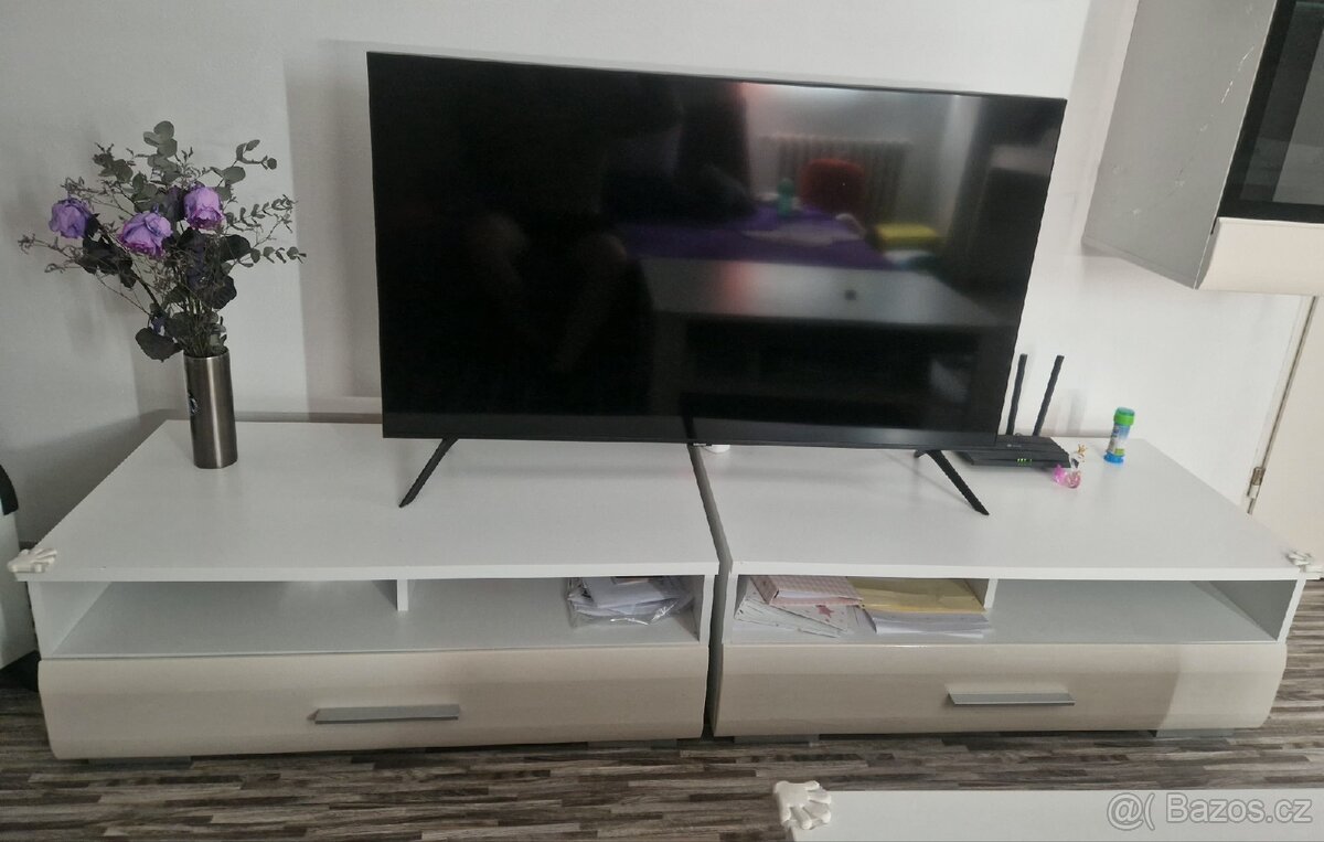 Skříňky pod TV