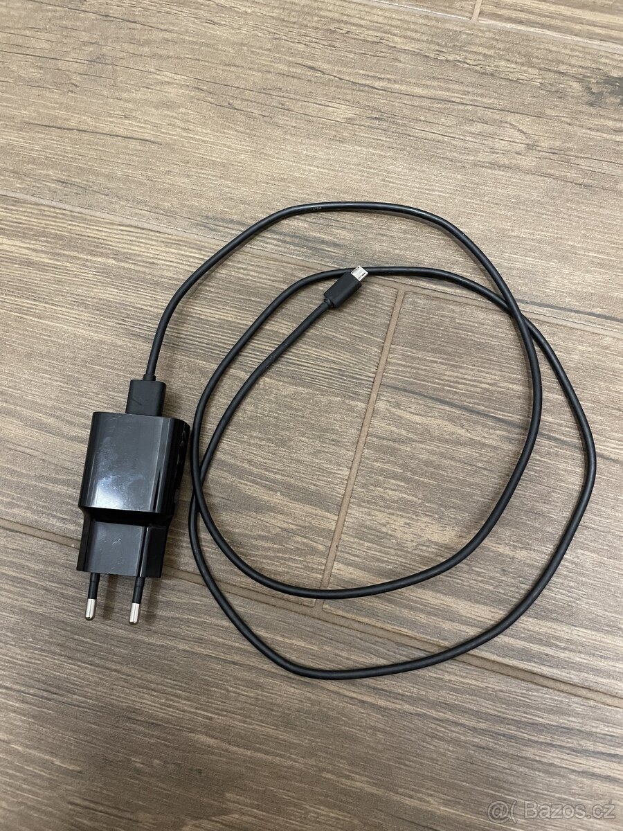 Nabíječka telefonu mikro USB 5V/2A