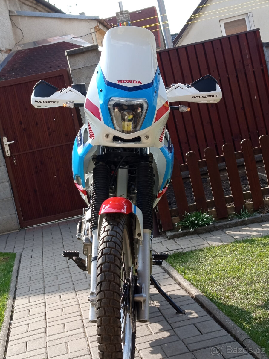 Honda NX 650 Dominator