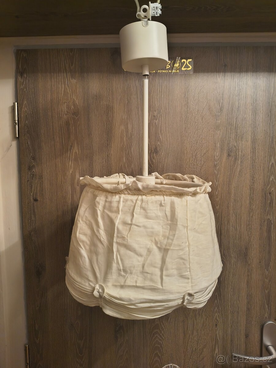 Lustr IKEA LYRIK