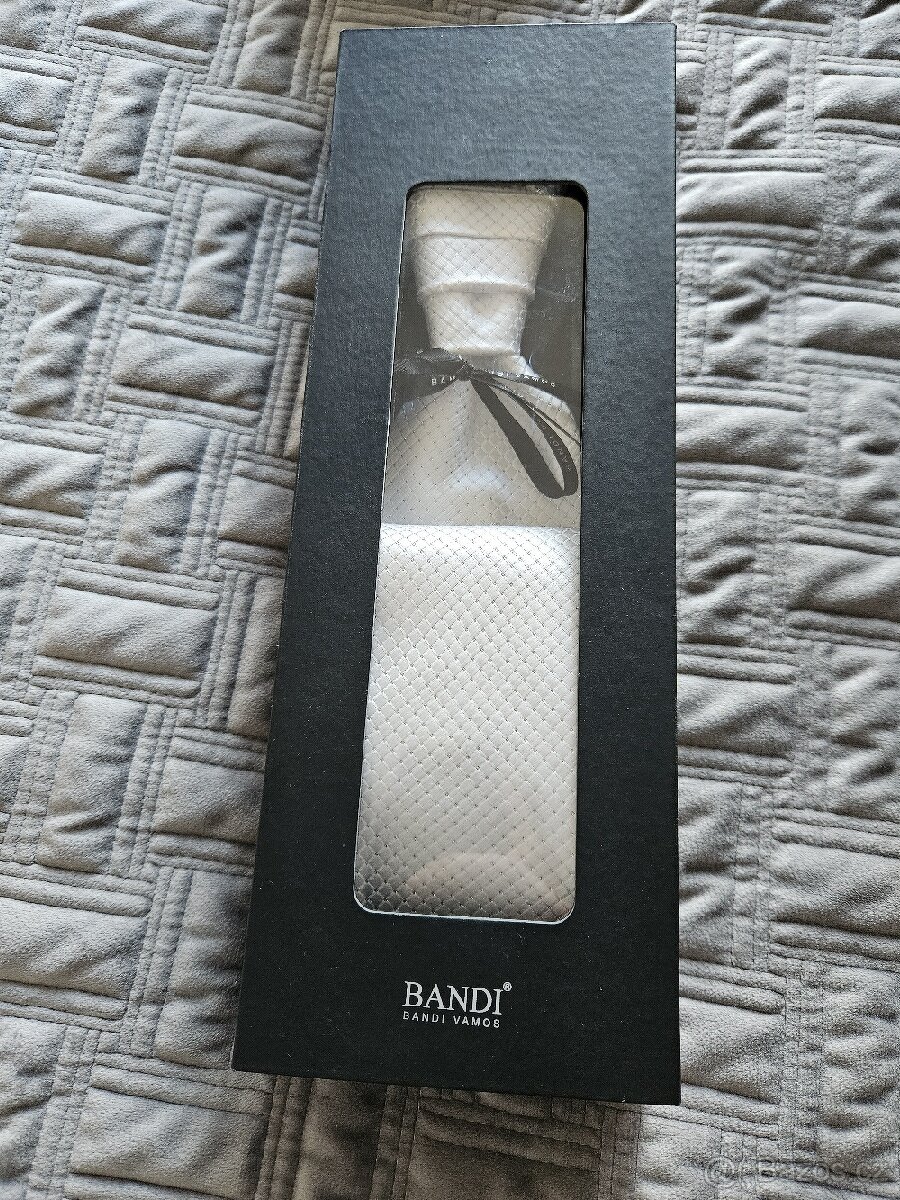 Bílá svatební kravata Bandi Vamos