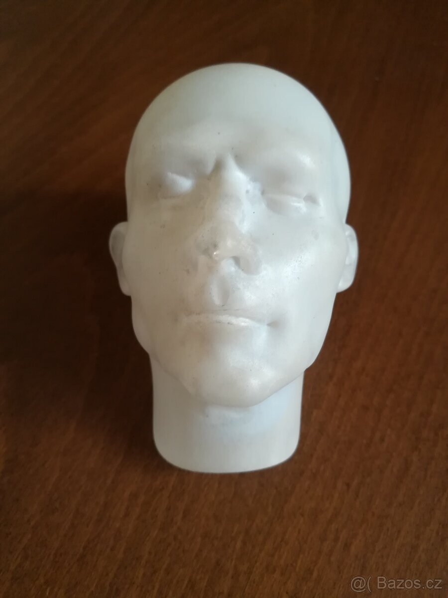 Martin Janecký - skleněná plastika.