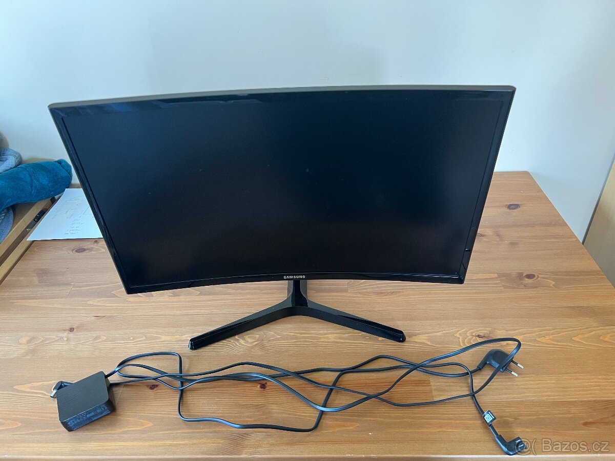 Samsung 24” C24F396FHU Full HD 1920 x 1080p