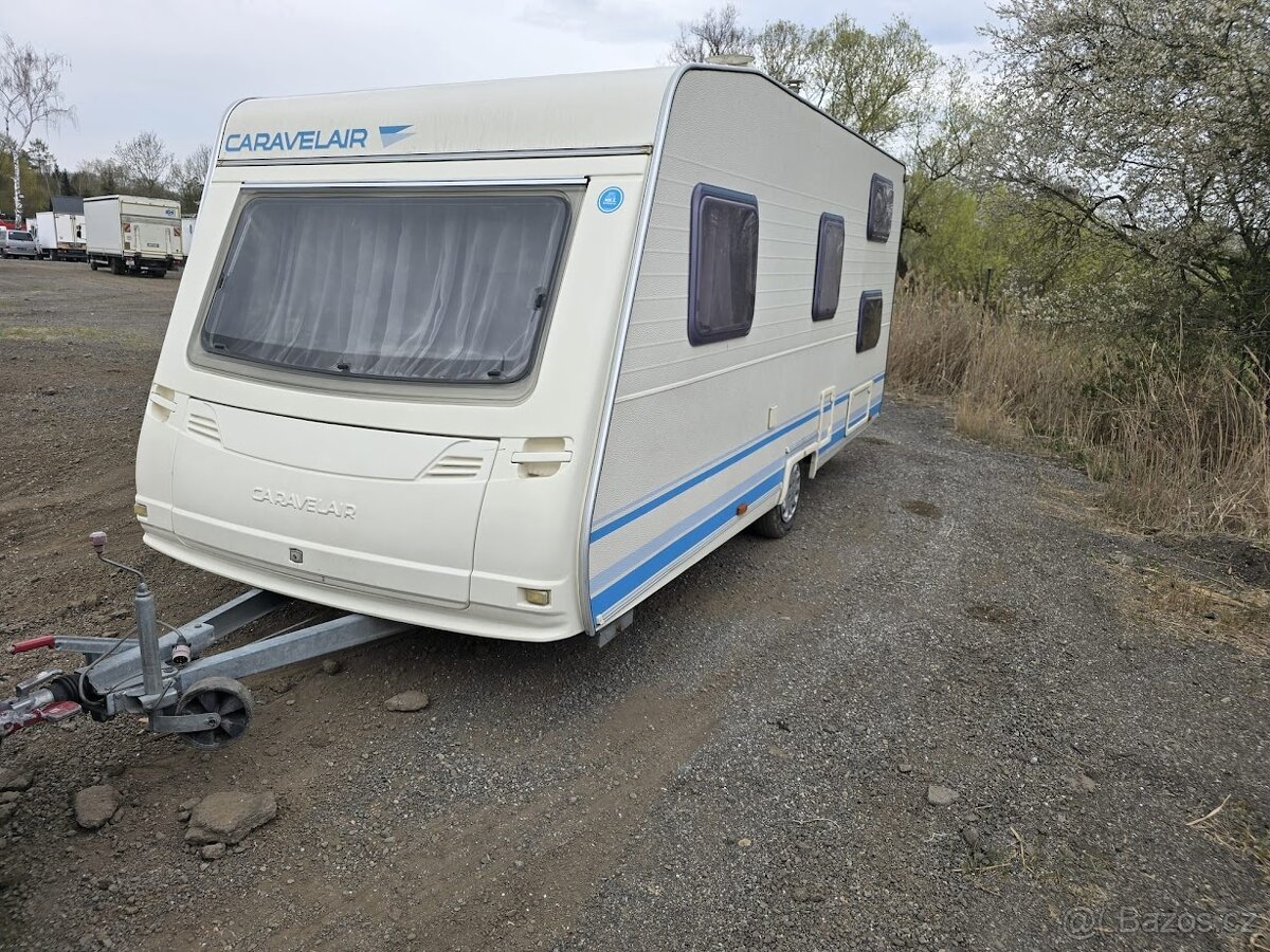 OBYTNÝ KARAVAN CARAVELAIR BRASILIA LUXE 485 r.2003