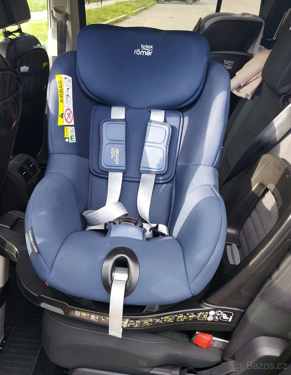 Otočna BRITAX RÖMER autosedačka Dualfix M i-Size Ind