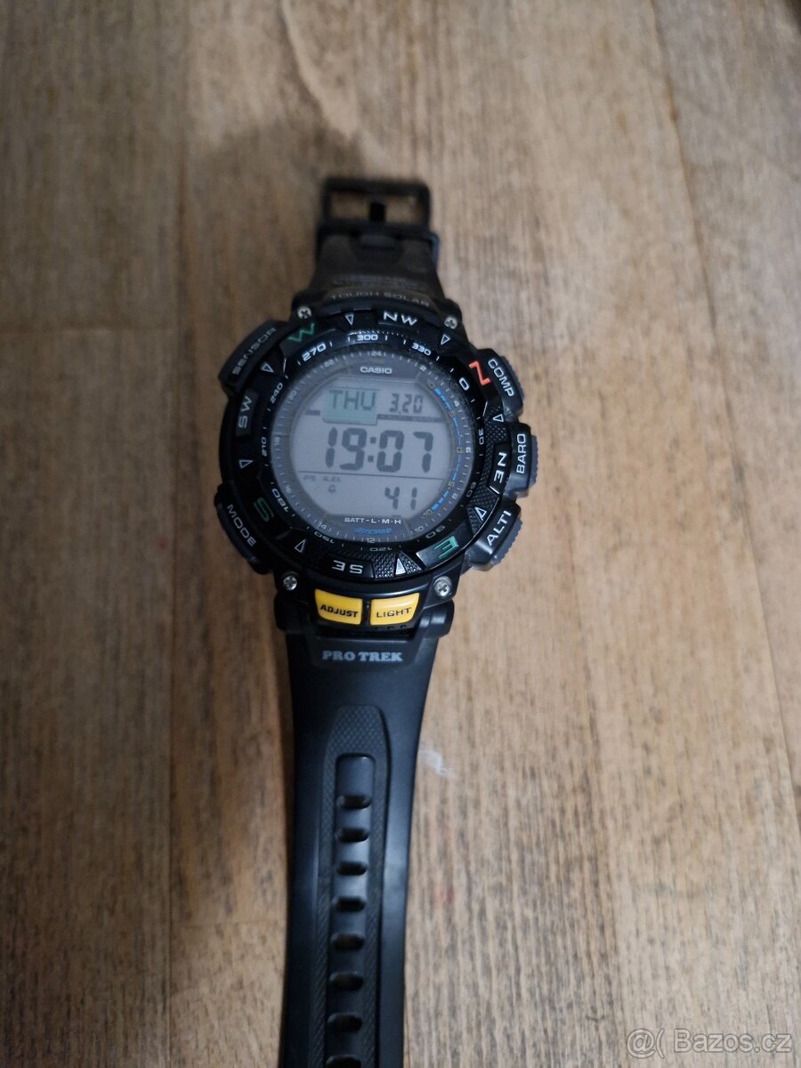 Hodinky casio protrek