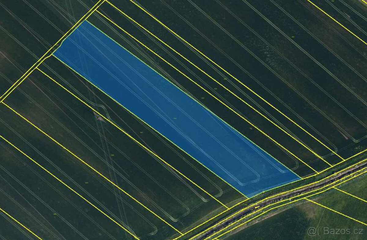 Prodej pole (orná půda) - černozem Strachotín 2,234 ha