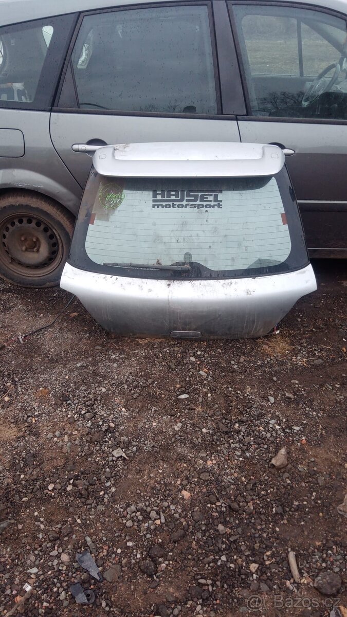 Subaru impreza combi 5 dveře